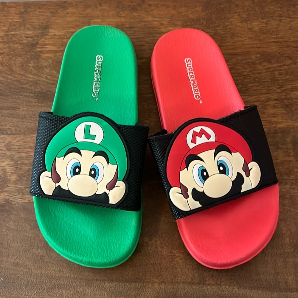 Mario and Luigi Slides
